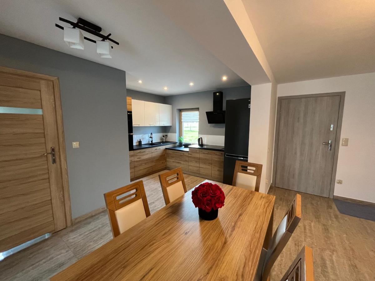 Osada Marcowa - Niebieski Z Sauna & Jacuzzi Chalet *